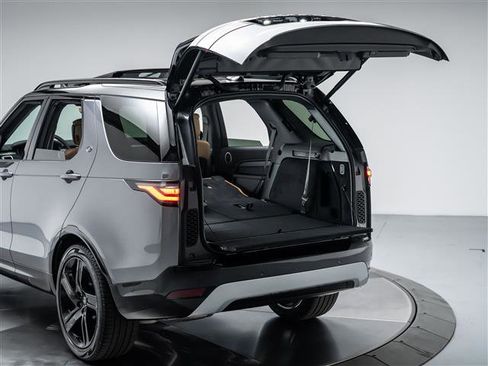 New 2026 Land Rover Discovery Limited Edition AWD/4WD image 32