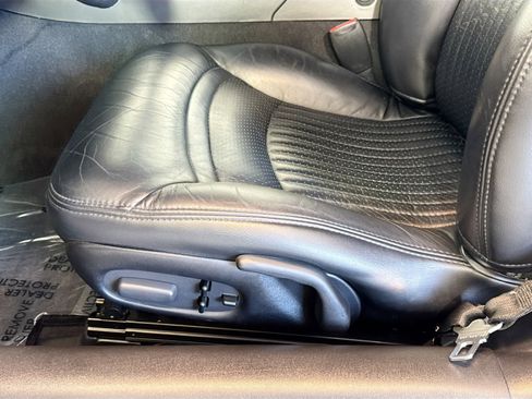 Used 2002 Chevrolet Corvette Convertible w/ Preferred Equipment Group2 image 13