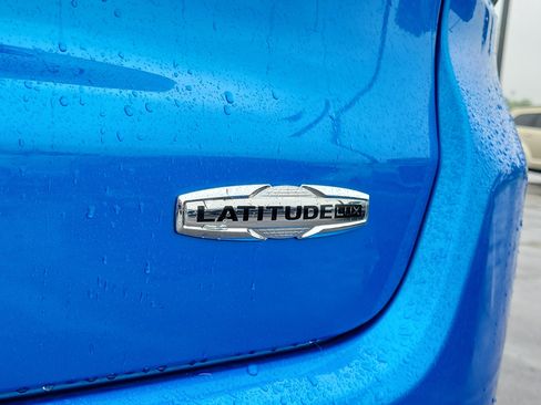 Used 2022 Jeep Compass Latitude AWD/4WD image 7