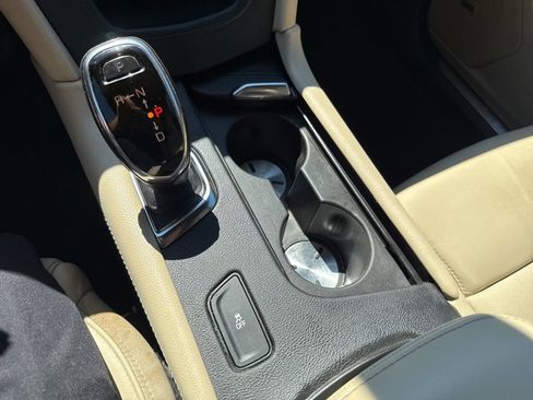 Used 2018 Cadillac XT5 Luxury image 32