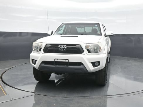 Used 2013 Toyota Tacoma 4x4 Double Cab w/ TRD Sport Pkg image 2