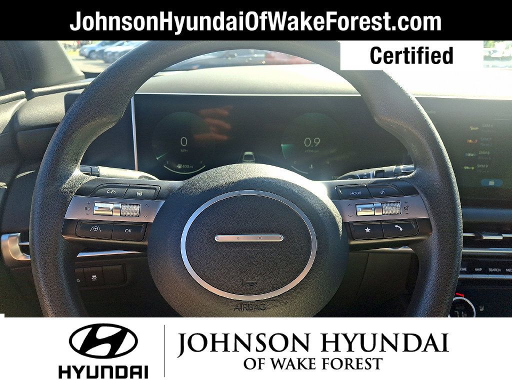 Certified 2025 Hyundai Santa Cruz SEL FWD image 8