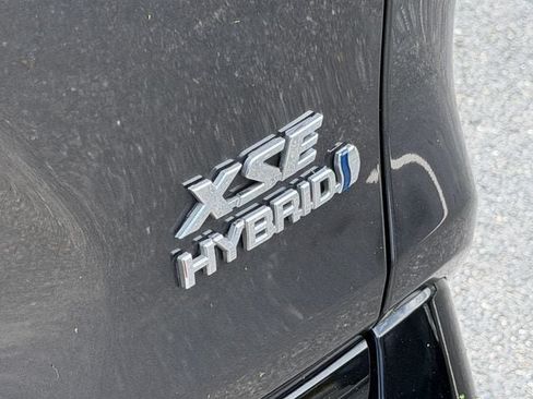Certified 2020 Toyota RAV4 XSE w/ XSE Grade Weather Package AWD/4WD image 18
