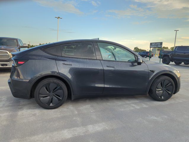 Used 2026 Tesla Model Y 2WD image 4
