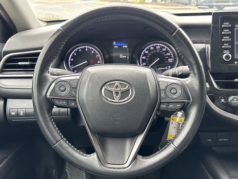 Used 2023 Toyota Camry SE FWD image 17