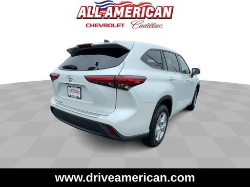 Used 2023 Toyota Highlander L image 8