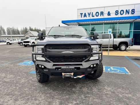 Used 2019 Ford F350 Platinum w/ Platinum Ultimate Package image 2