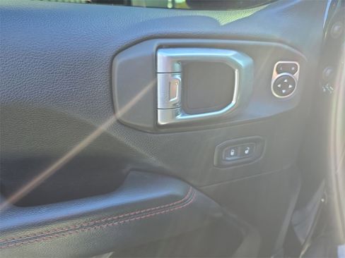 Used 2020 Jeep Gladiator Rubicon image 13