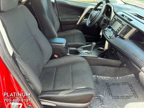 Used 2014 Toyota RAV4 XLE image 12