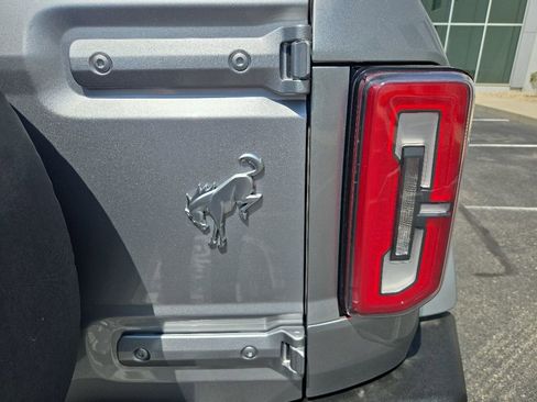 Used 2021 Ford Bronco Outer Banks AWD/4WD image 15