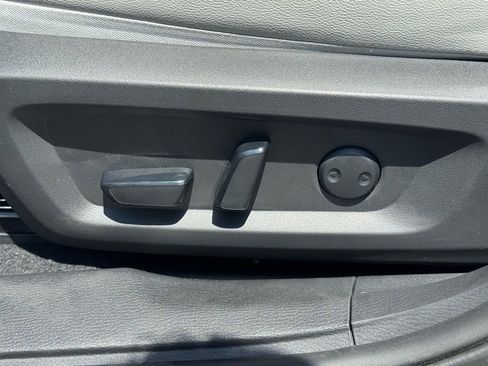 New 2025 Mitsubishi Outlander AWD image 26