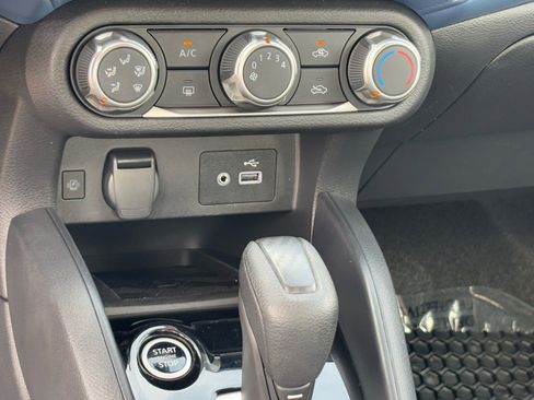 Certified 2025 Nissan Versa SV image 24