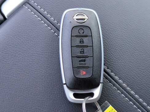 Certified 2025 Nissan Murano SL image 28