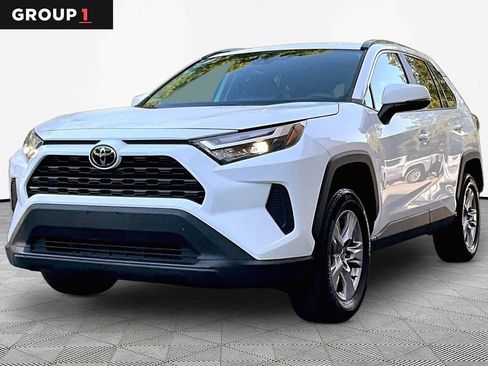 Certified 2025 Toyota RAV4 XLE AWD/4WD image 1