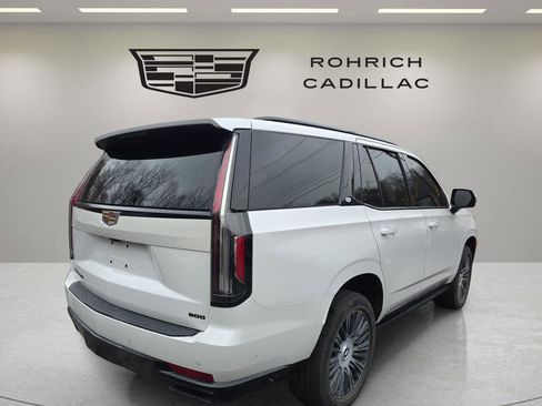 Certified 2022 Cadillac Escalade Sport w/ Touring Package image 11