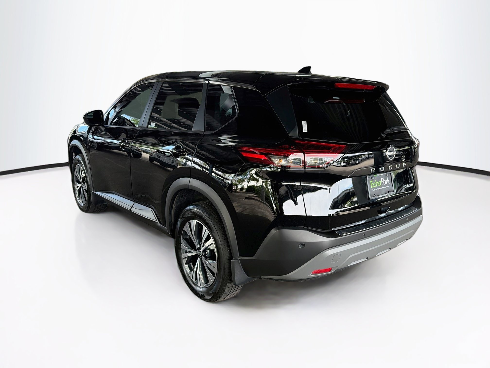 Used 2023 Nissan Rogue SV AWD/4WD image 5