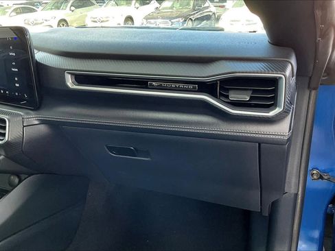 Used 2024 Ford Mustang Premium image 18
