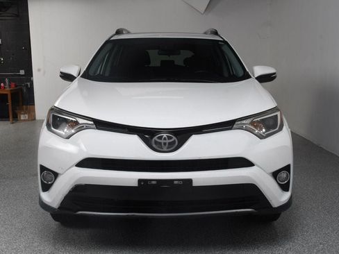 Used 2017 Toyota RAV4 XLE FWD image 16