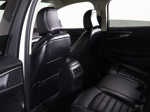 Used 2024 Ford Edge SEL image 25