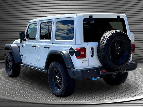 Used 2024 Jeep Wrangler Unlimited AWD/4WD image 4