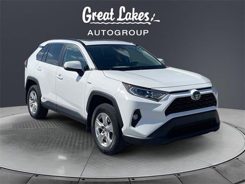 Used 2021 Toyota RAV4 XLE image 7