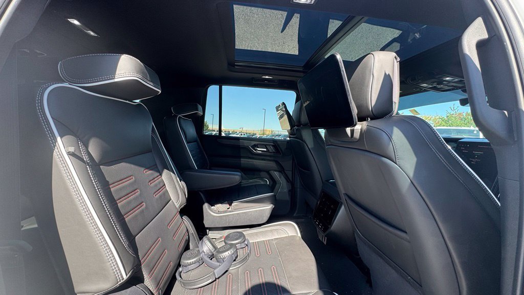 Used 2025 GMC Yukon XL AT4 Ultimate w/ LPO, Floor Liner Package AWD/4WD image 14