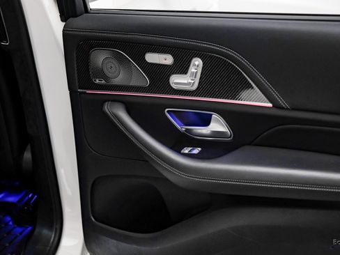 Used 2022 Mercedes-Benz GLS 63 AMG 4MATIC w/ Warmth & Comfort Package image 91