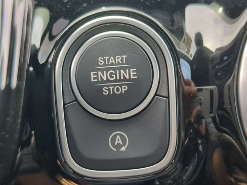Certified 2025 Mercedes-Benz GLA 250 image 14