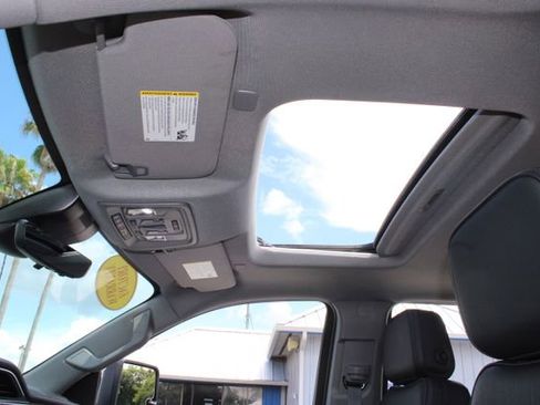 Used 2024 GMC Sierra 2500 Denali w/ Denali Reserve Package image 23