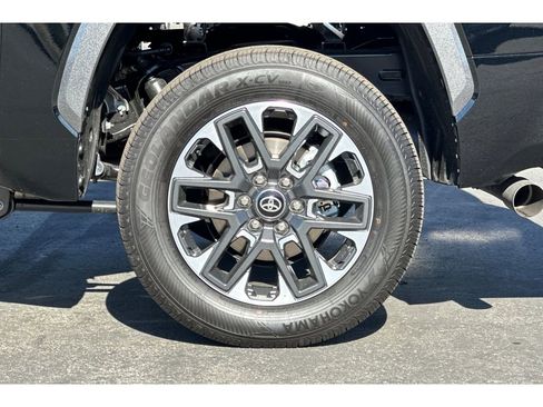 New 2026 Toyota Tundra Limited image 27