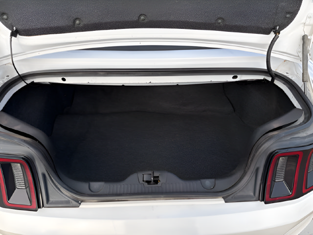Used 2014 Ford Mustang Convertible RWD image 9