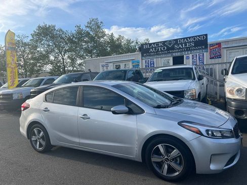 Used 2018 Kia Forte LX w/ LX Popular Package FWD image 5