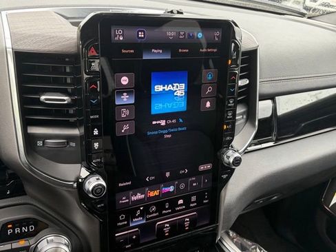 New 2026 RAM 1500 Laramie AWD/4WD image 22