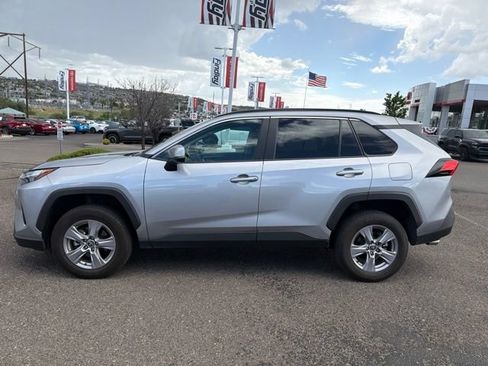 Used 2025 Toyota RAV4 XLE FWD image 6