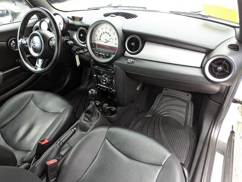 Used 2011 MINI Cooper Convertible FWD image 26