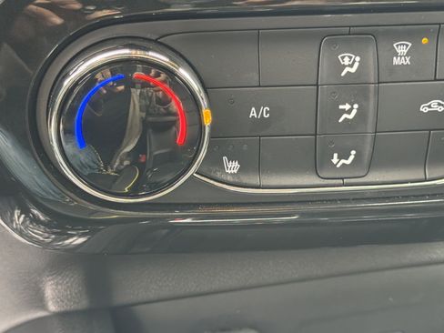 Used 2024 Chevrolet TrailBlazer ACTIV w/ Driver Confidence Package image 27