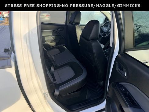 Used 2017 Chevrolet Colorado Z71 image 32