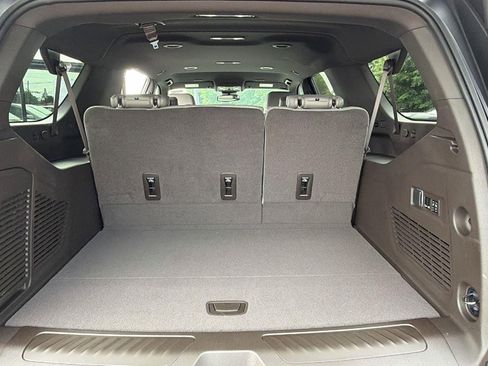 New 2026 Chevrolet Suburban LT w/ Comfort Package RWD image 10