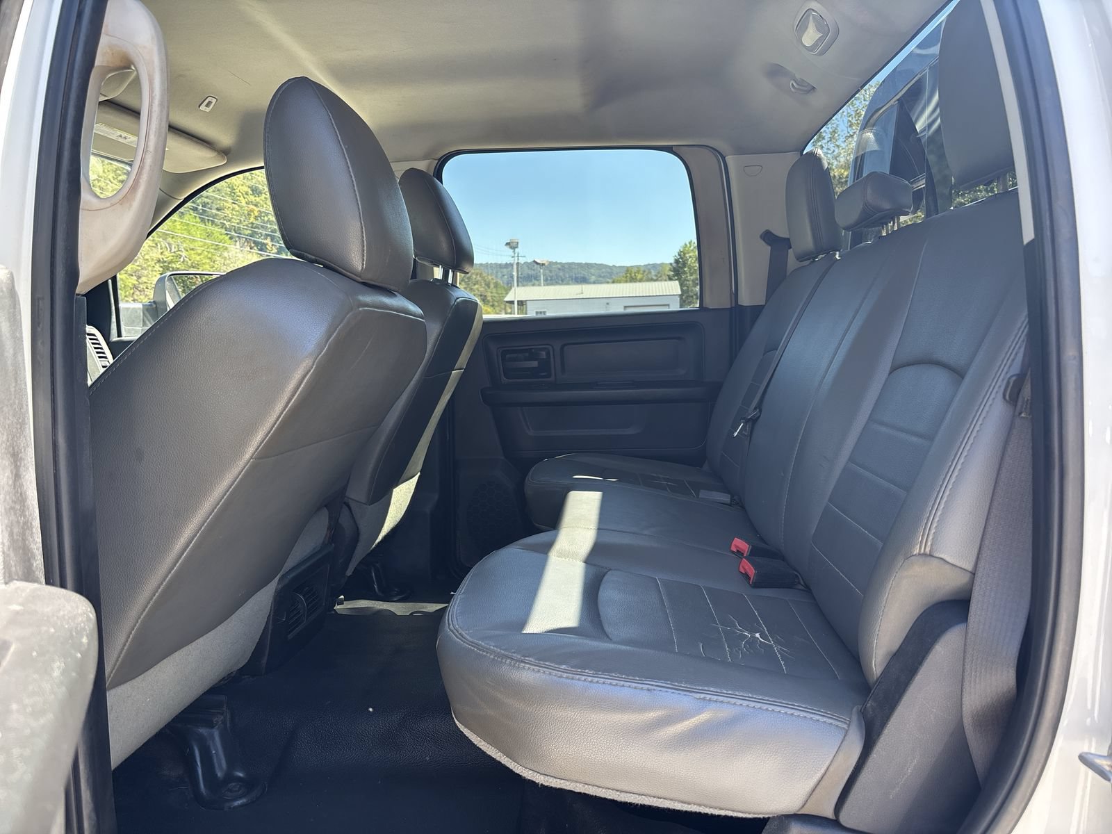 Used 2018 RAM 3500 Tradesman w/ Chrome Appearance Group AWD/4WD image 24