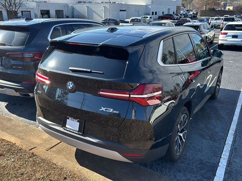 Used 2025 BMW X3 xDrive30i w/ Premium Package image 5