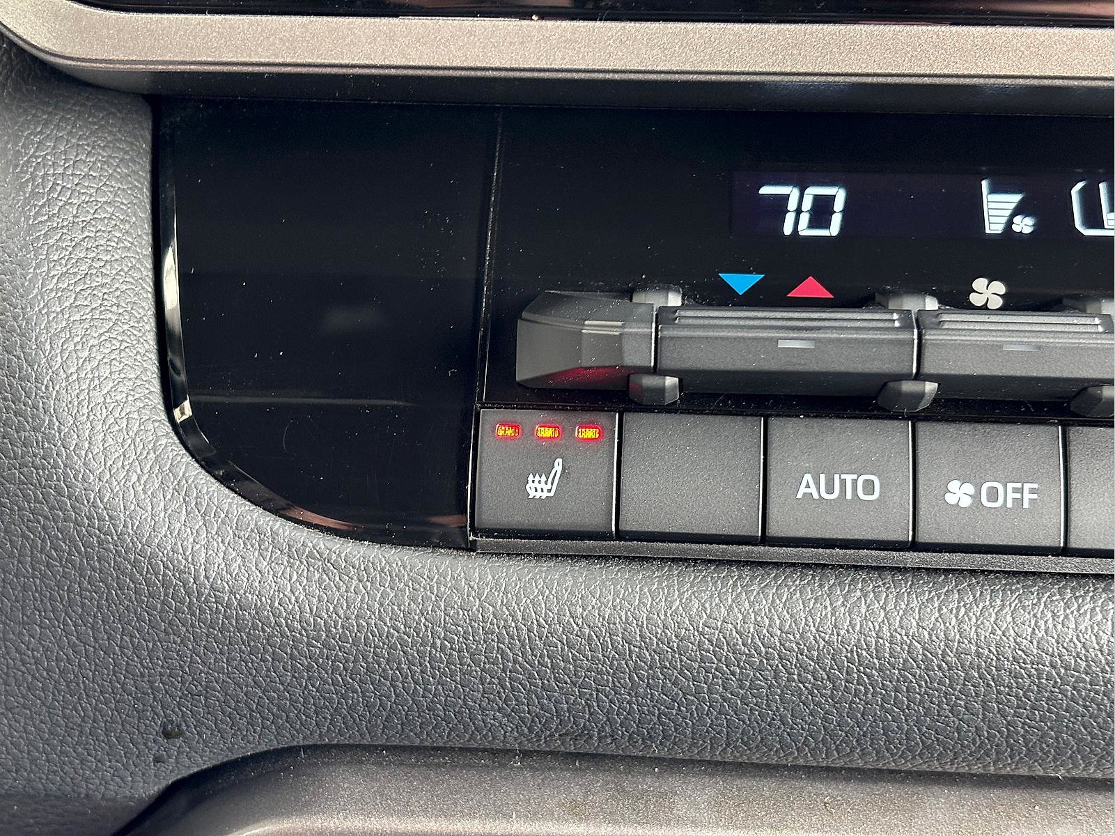 Used 2025 Toyota Sequoia SR5 AWD/4WD image 28
