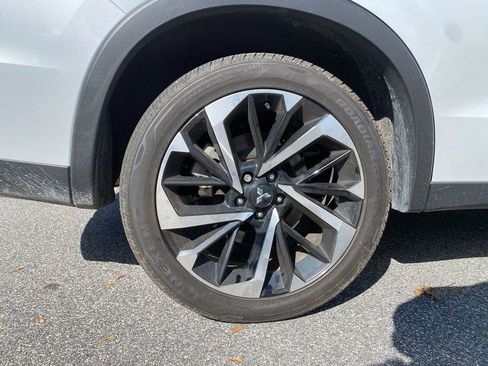 Used 2023 Mitsubishi Outlander SE image 31