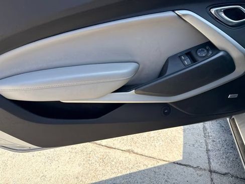 Used 2018 Chevrolet Camaro LT w/ Technology Package RWD image 12
