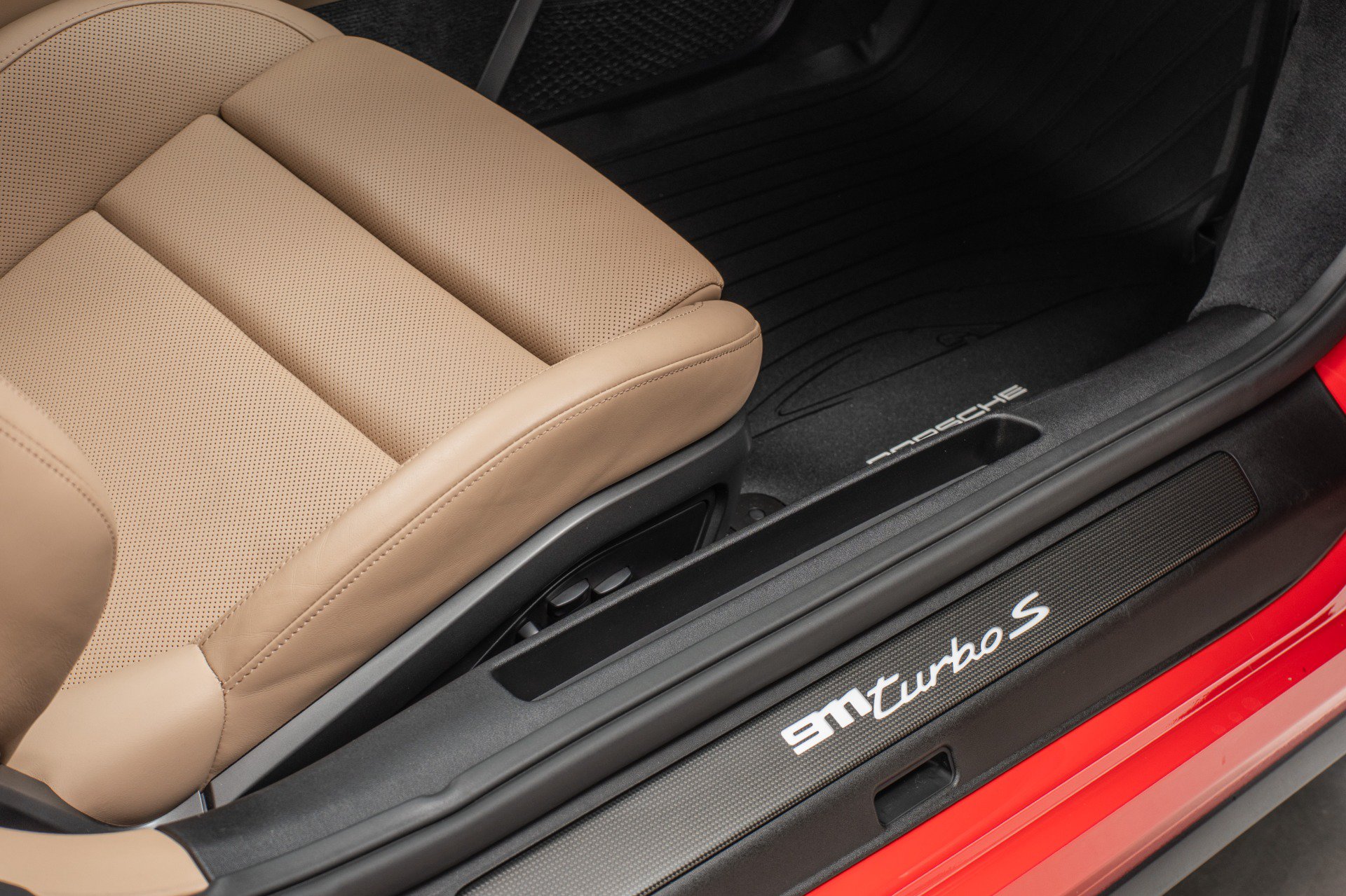 Used 2021 Porsche 911 Turbo S AWD/4WD image 27
