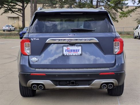 Used 2021 Ford Explorer King Ranch w/ Premium Technology Package image 4