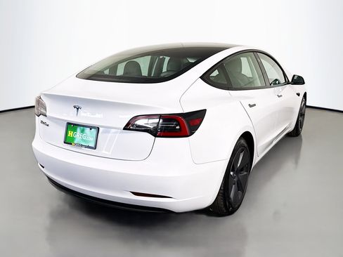 Used 2021 Tesla Model 3 Standard Range Plus image 10