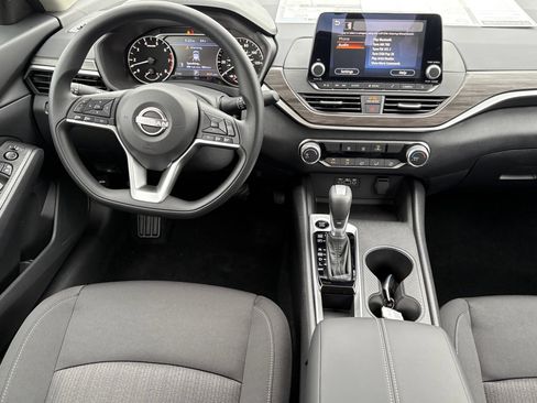 New 2026 Nissan Altima 2.5 SV FWD image 8