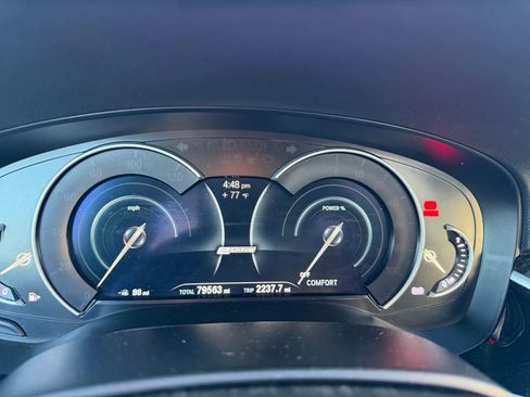 Used 2018 BMW 530e image 2