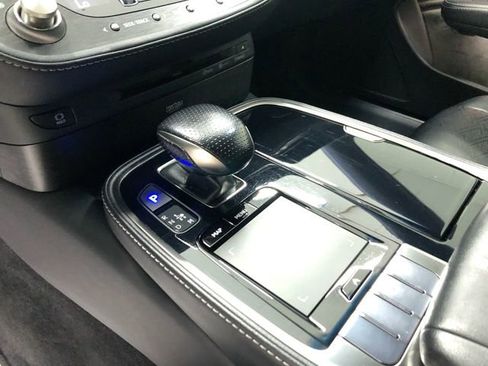 Used 2018 Lexus LS 500 F Sport w/ Accessory Package (Z2) RWD image 27