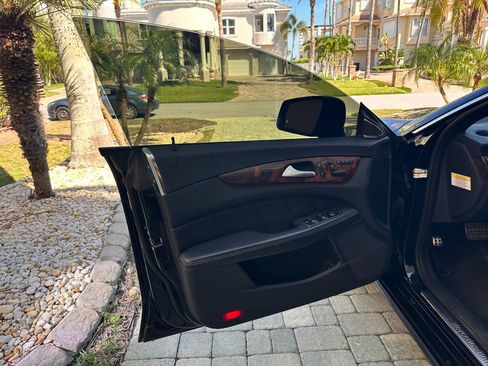 Used 2014 Mercedes-Benz CLS 550 4MATIC image 60